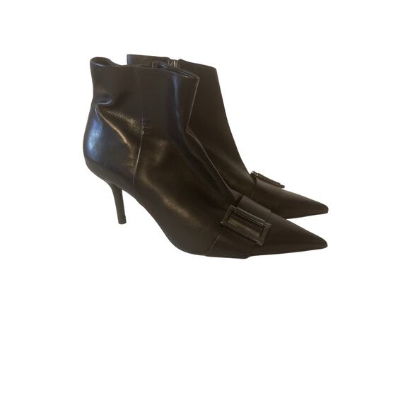 Zara Knife Boot Pointed Toe Buckle Leather  Black Zip Bootie Women Size 35 US 5 - Picture 1 of 9